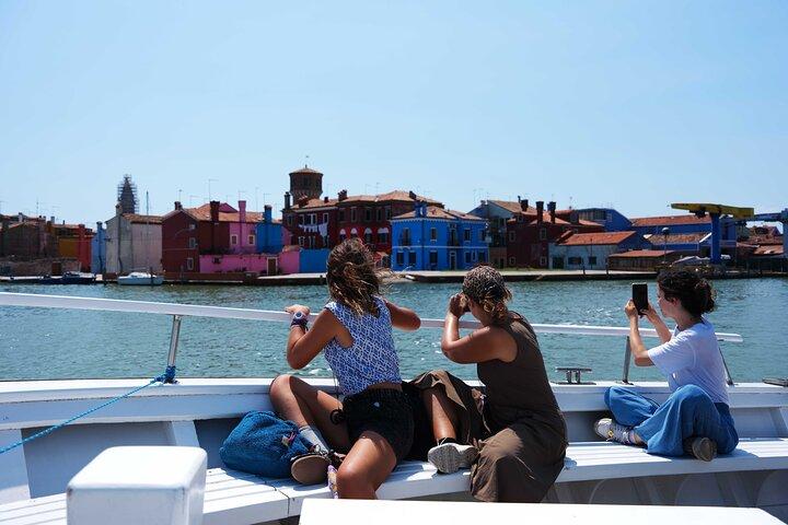Venice: Murano & Burano Islands Premium Guided Experience