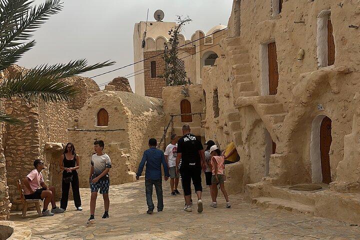 Ksar Ghilane Oasis , Desert Escape & STAR WARS– Day Tour
