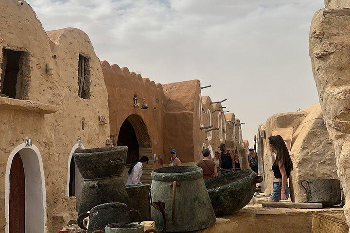 Ksar Ghilane Oasis , Desert Escape & STAR WARS– Day Tour