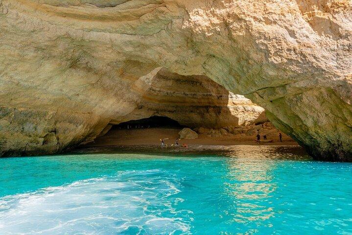 Day Trip from Lisbon to Algarve, Benagil, Lagos with Boat Option