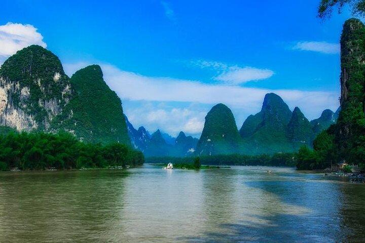 Yangshuo Bike and Li River Hike Adventure from Xingping