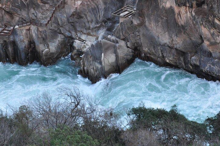 1-Day Lijiang Tiger Leaping Gorge Private Tour