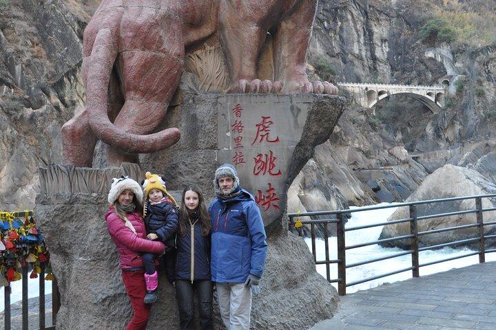 1-Day Lijiang Tiger Leaping Gorge Private Tour
