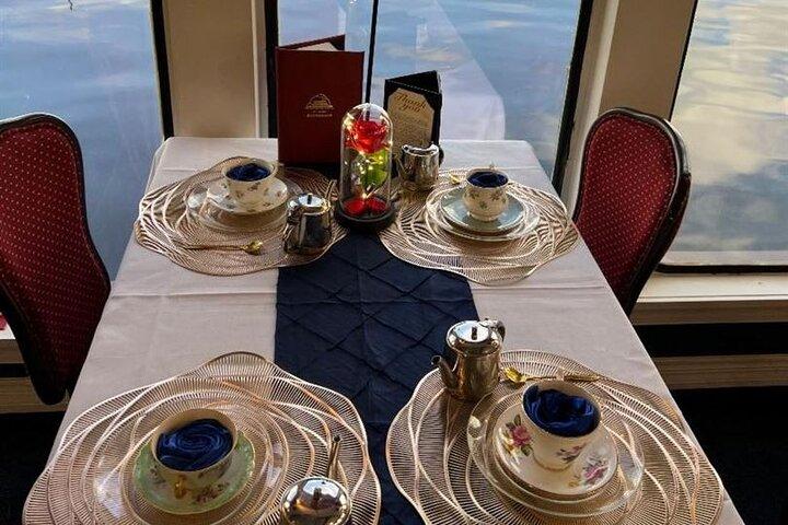 St. Johns River High-Tea Cruise Tour in Sanford