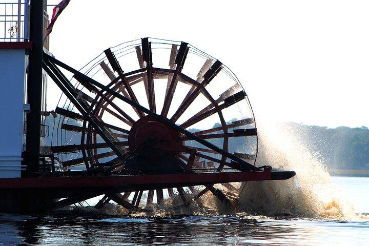 St. Johns River Lunch and Dinner Cruises in Sanford, Florida