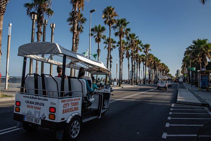 Official Tuk Tuk BCN l Barcelona 2 Hours City Tour