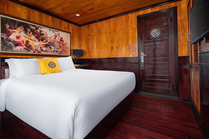 Classic Halong Bay 2D1N Cruise from Hanoi with Balcony Cabin