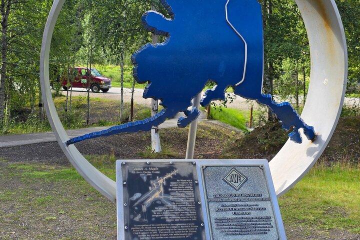 Fairbanks Heritage, Pipeline & Santa Claus House City Tour