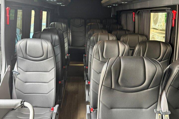 Dubai Private Driver Airport Transfers with SEDAN, Van