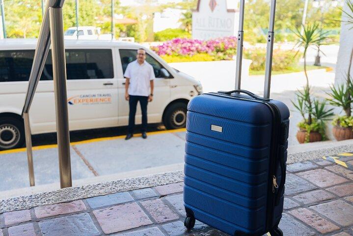 Private Roundtrip Shuttle from Cancun Airport to Cancun or Playa