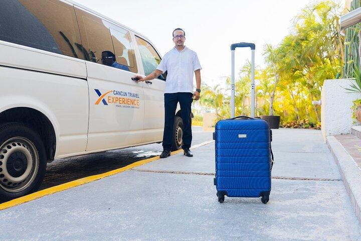 Private Roundtrip Shuttle from Cancun Airport to Cancun or Playa