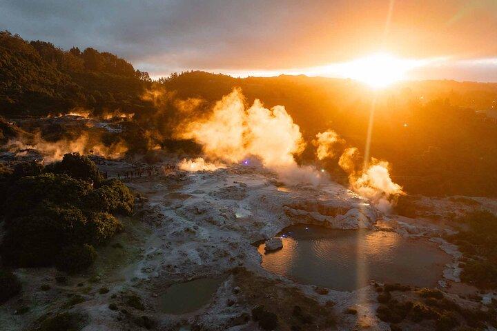 Te Puia: Te Pō Indigenous Evening Experience Combo