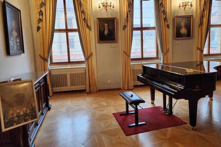 Prague Castle and Lobkowicz Palace Entry Tickets with Audio Tour