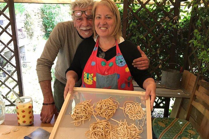 Florence Cooking Class with Wine Pairing in Mirella's Garden Home