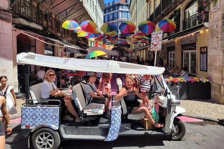 Lisbon TukTuk Tour: Wine, Food, Art, and History in 3.5 Hours