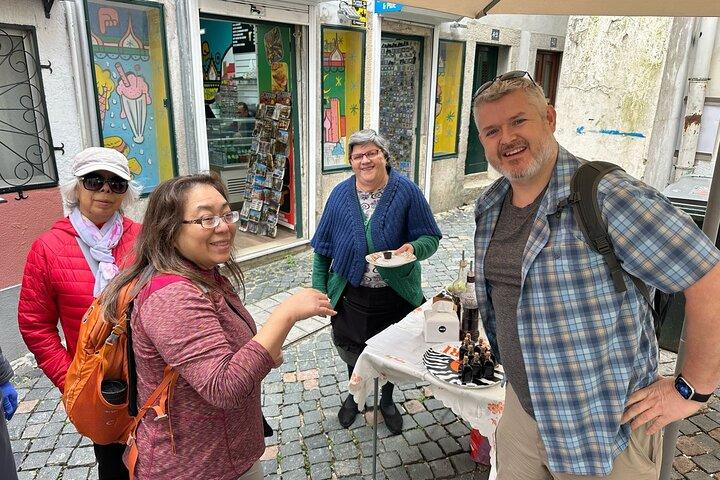 Lisbon TukTuk Tour: Wine, Food, Art, and History in 3.5 Hours
