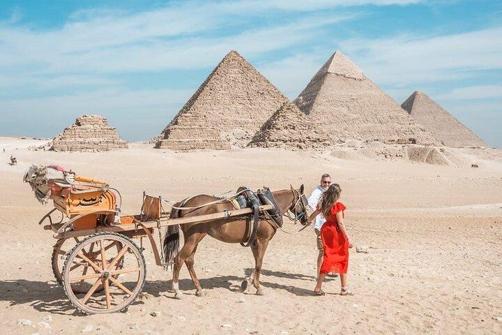 Cairo Day Private Tour to Pyramids, Sphinx and Museum with Lunch