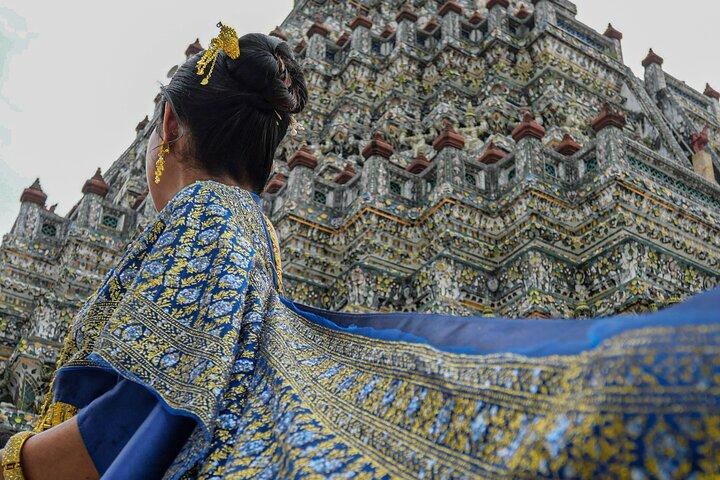 Bangkok Express Tour: Temple of Dawn and Reclining Buddha