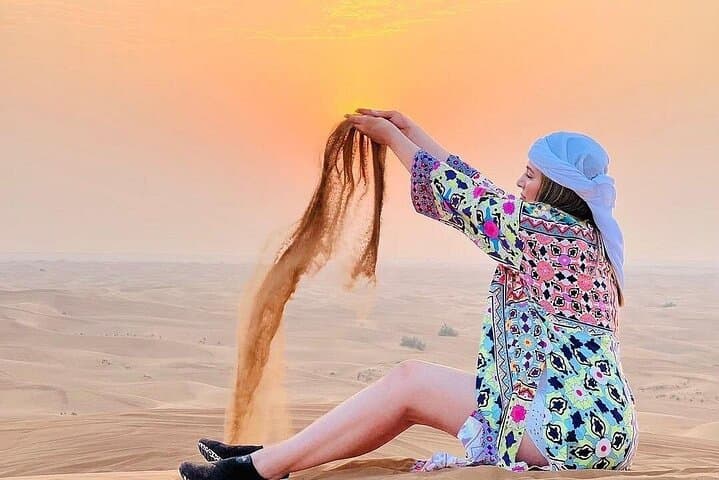 DESERT SAFARI 4x4, Buffet, Belly Dance & More