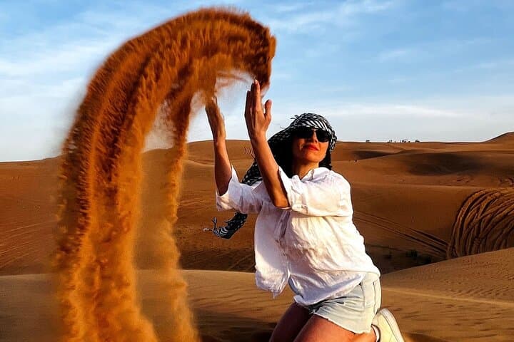 DESERT SAFARI 4x4, Buffet, Belly Dance & More
