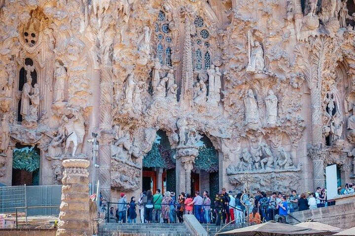 Sagrada Familia Private Tour with Expert Local Guide