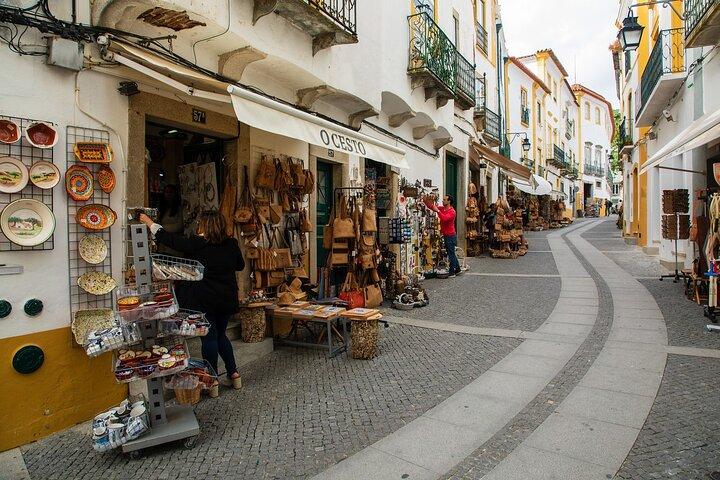 Évora Walking Tour: Small Group Tour with Chapel of Bones Tickets