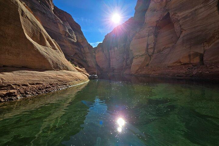 Antelope Canyon Photo Boating Excursion 2 hours