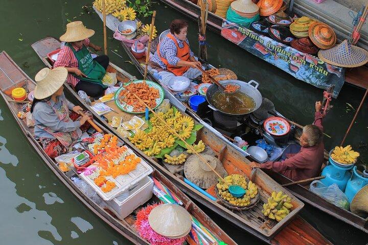 Bangkok Grand Palace Train and Floating Market Tour