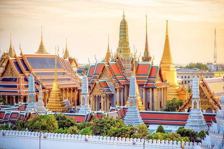 Bangkok Grand Palace Train and Floating Market Tour