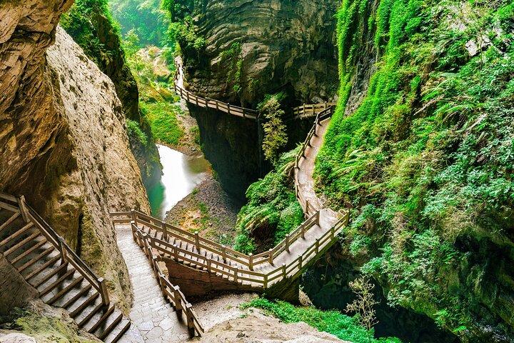 1 Day Private tour to Chongqing Wulong National Geology Park