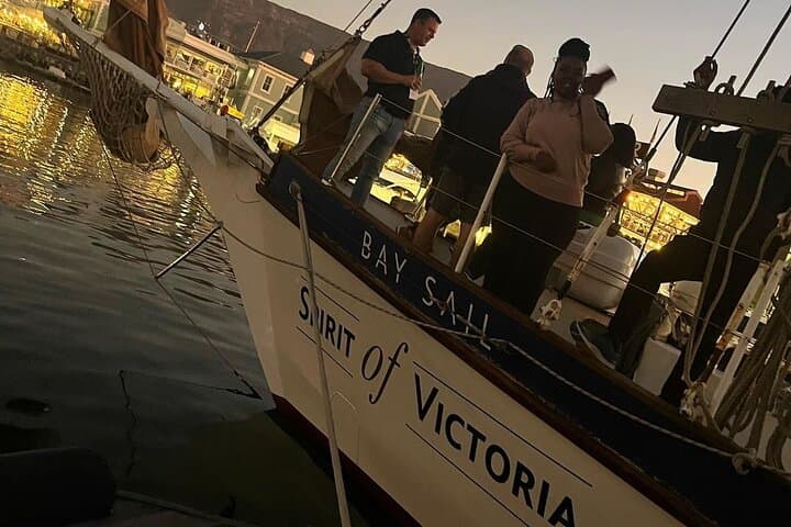 Cape Town 90 minute Sunset Cruise with The Spirit of Victoria