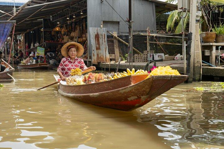 Design Your Own Bangkok Experience in a Private SUV Tour