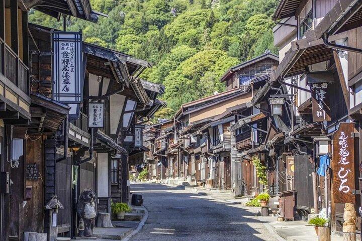 1 Day Tour From Nagano to Matsumoto Castle and Narai-Juku