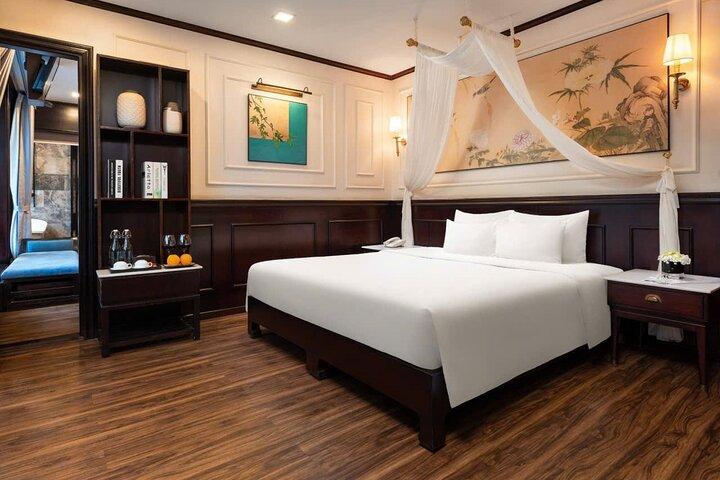 3-Day Lan Ha Bay 5* Cruises and Ninh Binh Day Tour with Bungalow