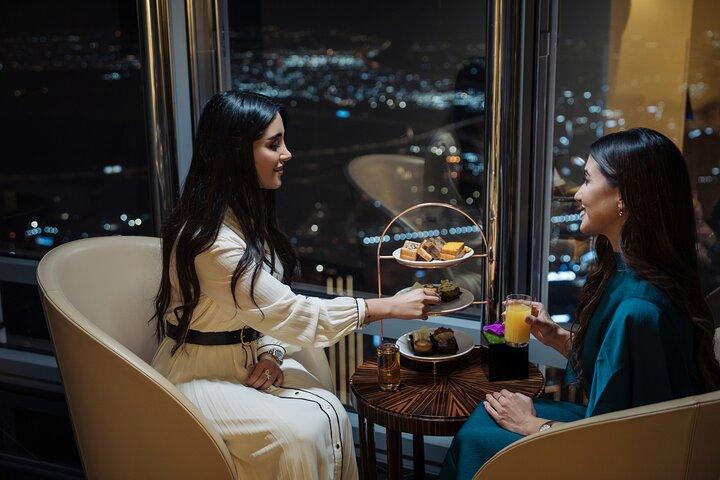 Burj Khalifa Lounge at Levels 152, 153 & 154 + Optional Transfers