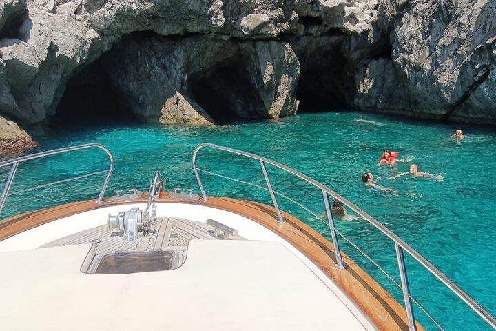 Half Day Private Boat Tour of Capri