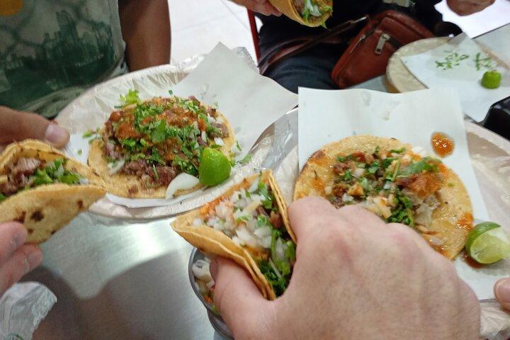 Iconic Tacos of El Centro Guided Taco Crawl in CDMX
