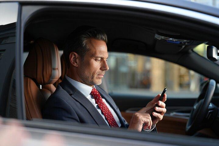 London Gatwick Airport LGW to Heathrow LHR Private Transfer