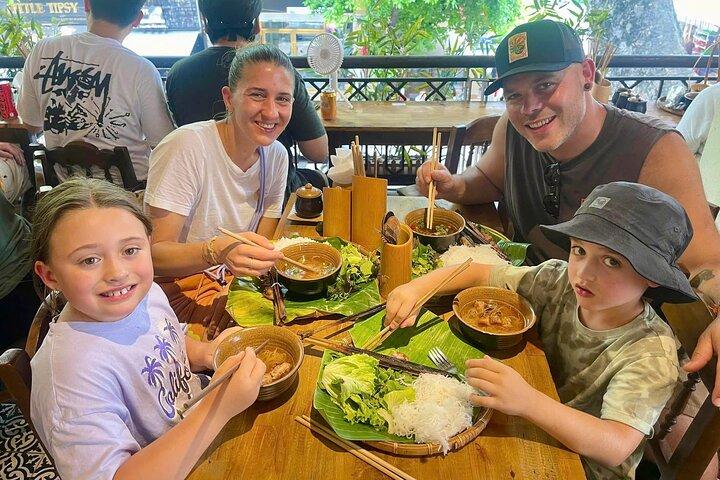 (HOT) Hanoi Guided Street Food and Train Street Tour with Local
