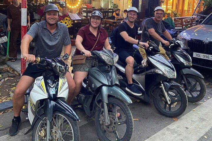 Hanoi City Half-Day Motorbike Tour with Street Foods (4.5 hours)