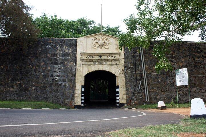 Trincomalee & Pigeon Island Day Tour with Seafood Lunch