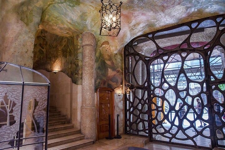 La Pedrera - Casa Mila Admission Ticket in Barcelona