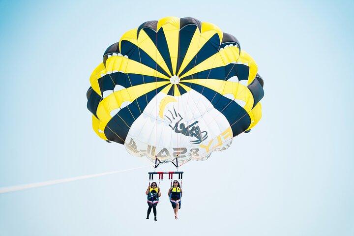 Parasailing in dubai with jbr beach and palm jumeria