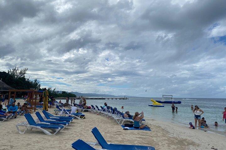 Day tour to Negril Ricks cafe
