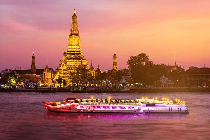 Riverside Bangkok Dinner Cruise with Buffet and City Views
