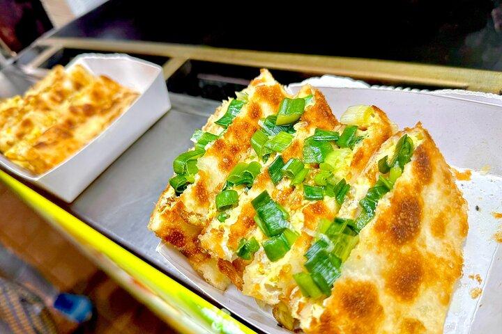 Taipei Walking Food Tour in Ningxia Night Market(10 Foods Incl.)