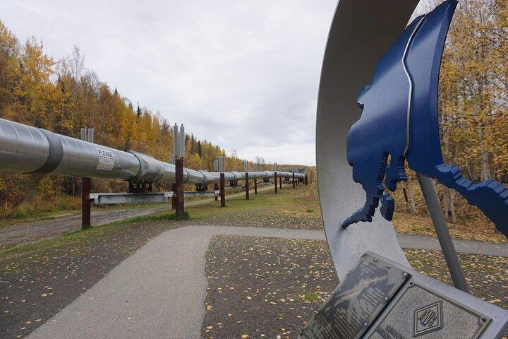 Fairbanks City Highlights: Guided Golden Heart Tour
