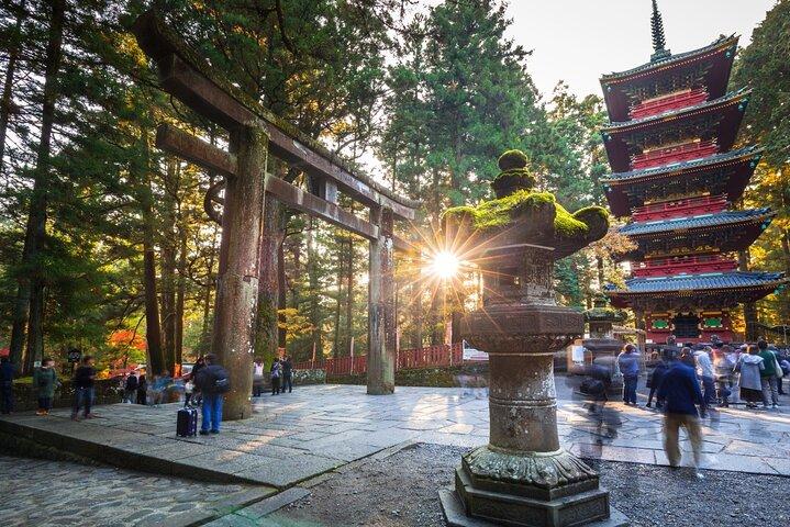 From Tokyo: Nikko Toshogu Shrine, Kegon Falls,Lake Chuzenji Tour