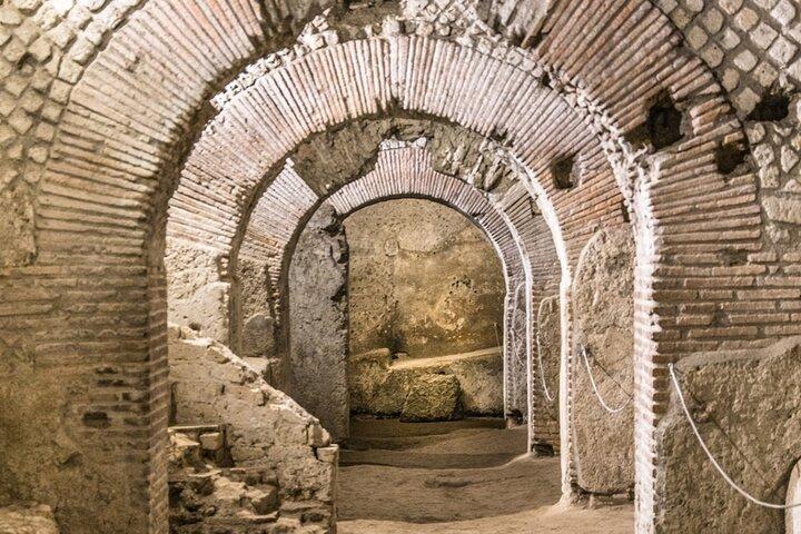 Explore Pompeii and Naples Underground – Day Tour from Naples