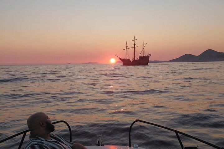 Dubrovnik Unwind - Private Boat Tour - Elafiti, Blue Cave, Sunset